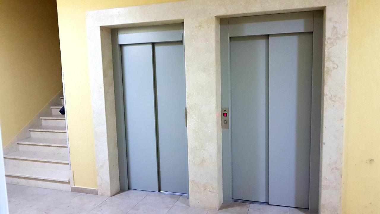 Extra Apartman City Centre Banja Luka Buitenkant foto