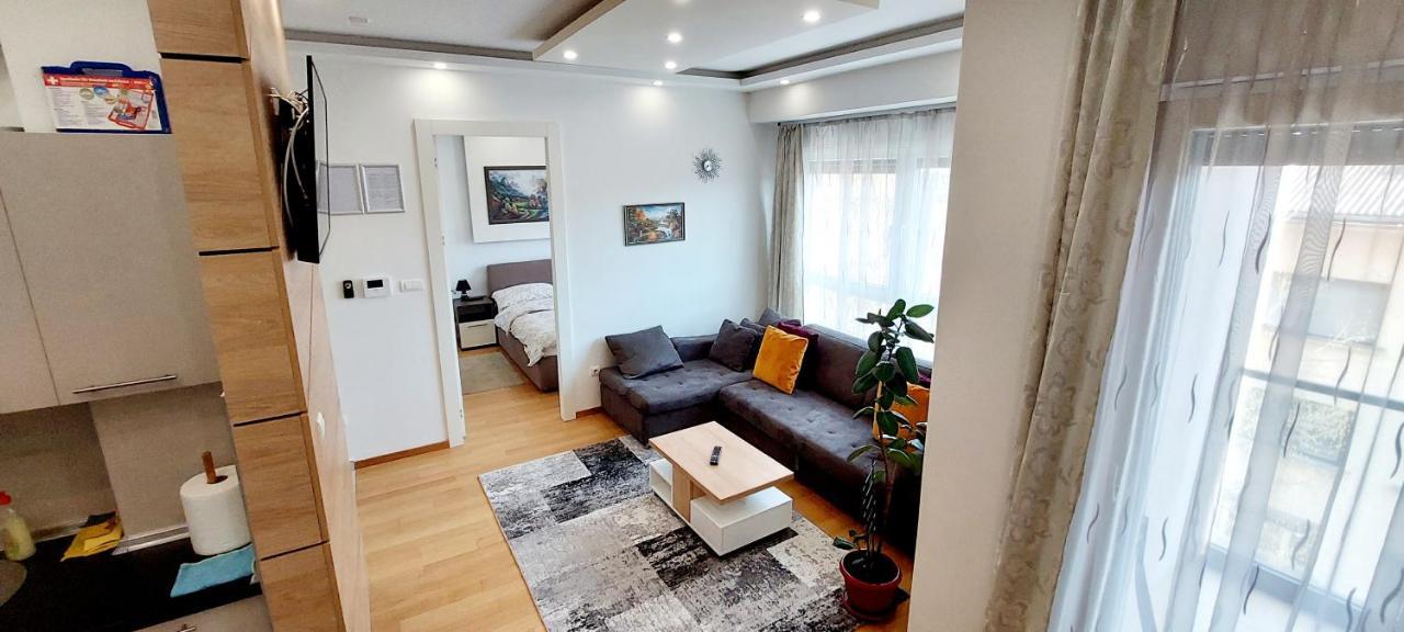 Extra Apartman City Centre Banja Luka Buitenkant foto