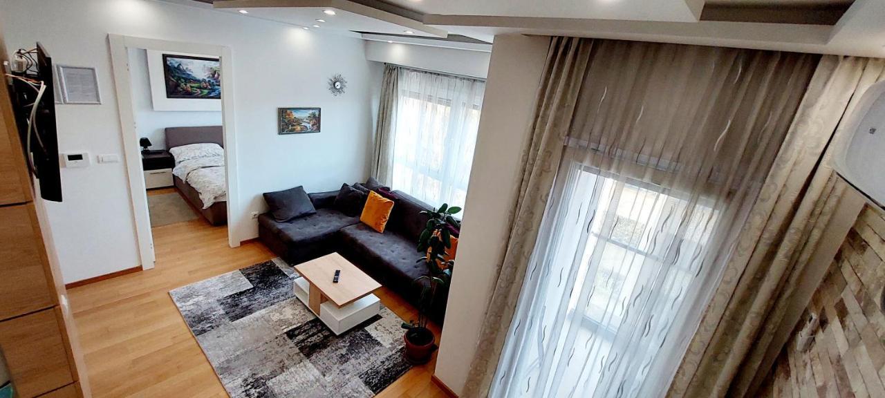 Extra Apartman City Centre Banja Luka Buitenkant foto