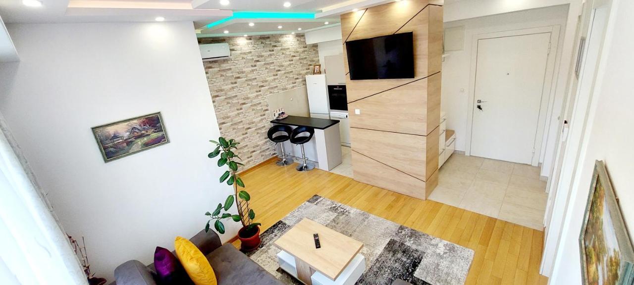 Extra Apartman City Centre Banja Luka Buitenkant foto