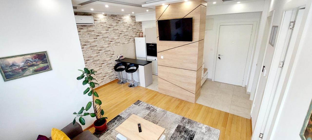 Extra Apartman City Centre Banja Luka Buitenkant foto