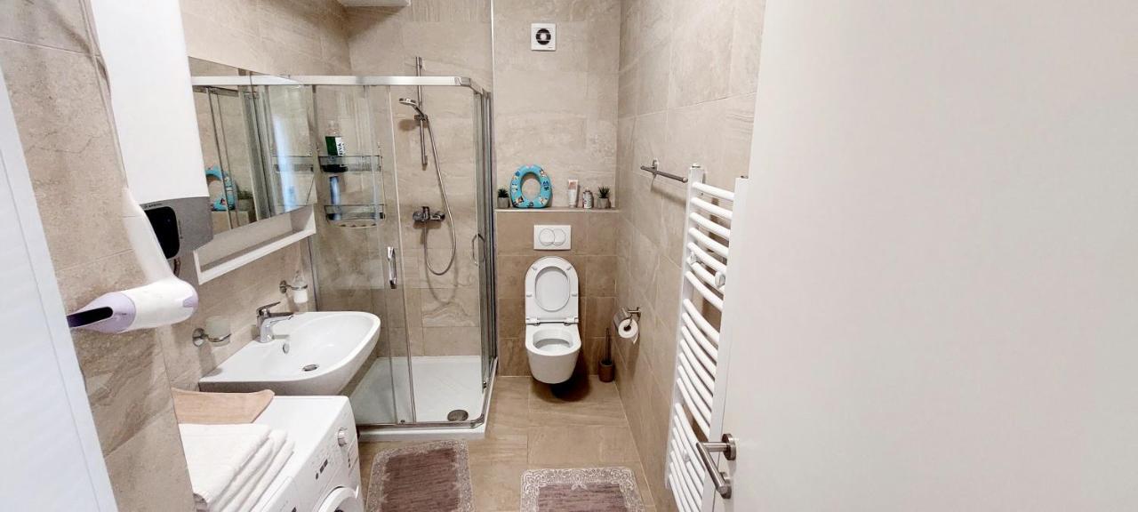 Extra Apartman City Centre Banja Luka Buitenkant foto